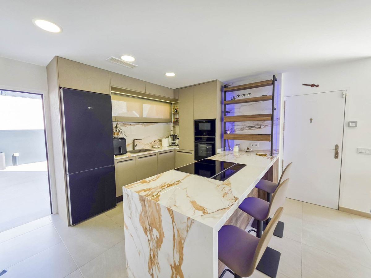 3 Bed, 3 Bath, HouseFor Sale, La Duquesa, Malaga