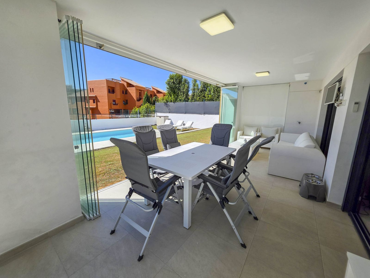 3 Bed, 3 Bath, HouseFor Sale, La Duquesa, Malaga