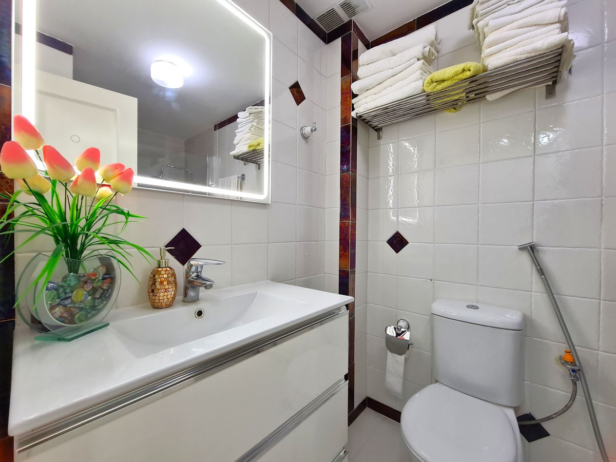 3 Bed, 1 Bath, ApartmentFor Sale, San Luis de Sabinillas, Malaga 3 Bed, 1 Bath, ApartmentFor Sale, San Luis de Sabinillas, Malaga