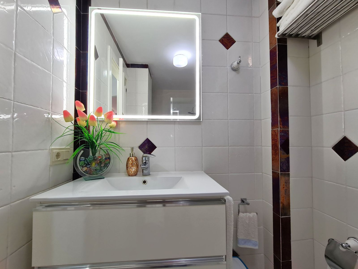 3 Bed, 1 Bath, ApartmentFor Sale, San Luis de Sabinillas, Malaga 3 Bed, 1 Bath, ApartmentFor Sale, San Luis de Sabinillas, Malaga