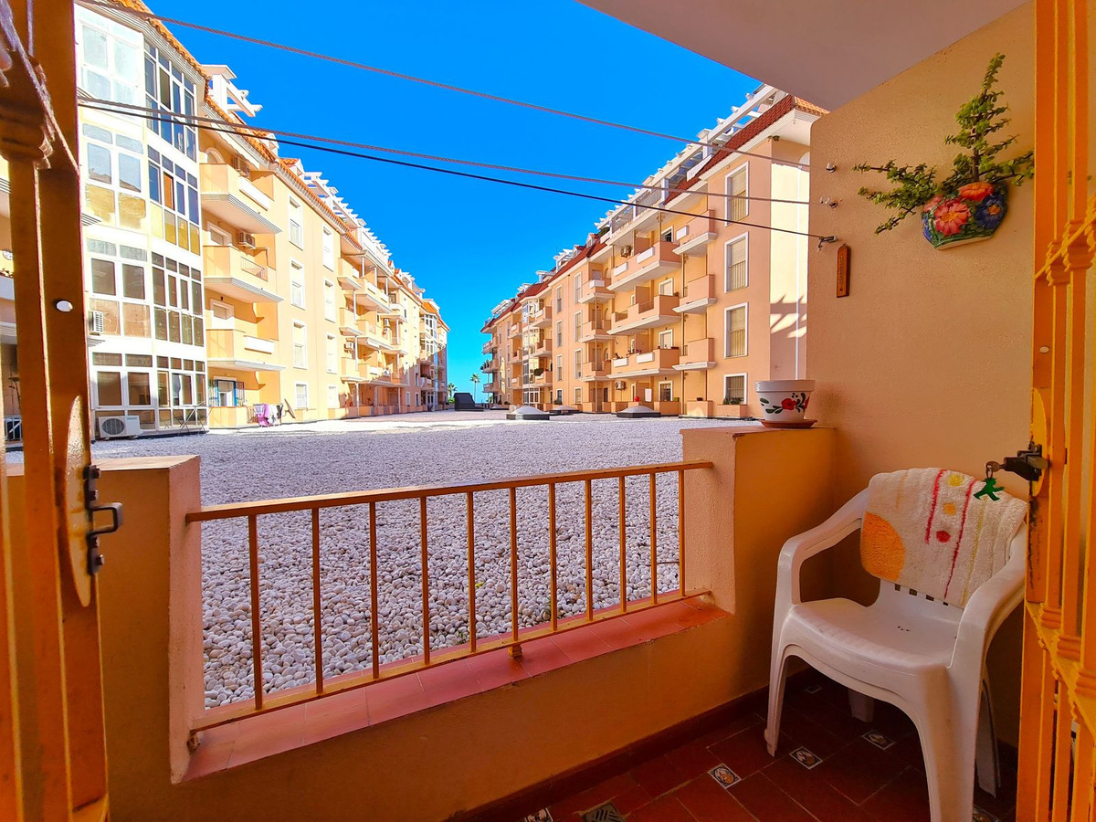 3 Bed, 1 Bath, ApartmentFor Sale, San Luis de Sabinillas, Malaga 3 Bed, 1 Bath, ApartmentFor Sale, San Luis de Sabinillas, Malaga