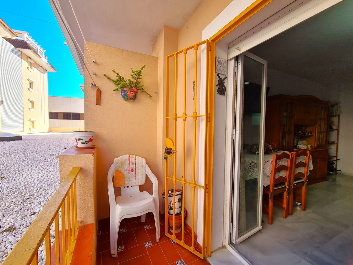 3 Bed, 1 Bath, ApartmentFor Sale, San Luis de Sabinillas, Malaga 3 Bed, 1 Bath, ApartmentFor Sale, San Luis de Sabinillas, Malaga