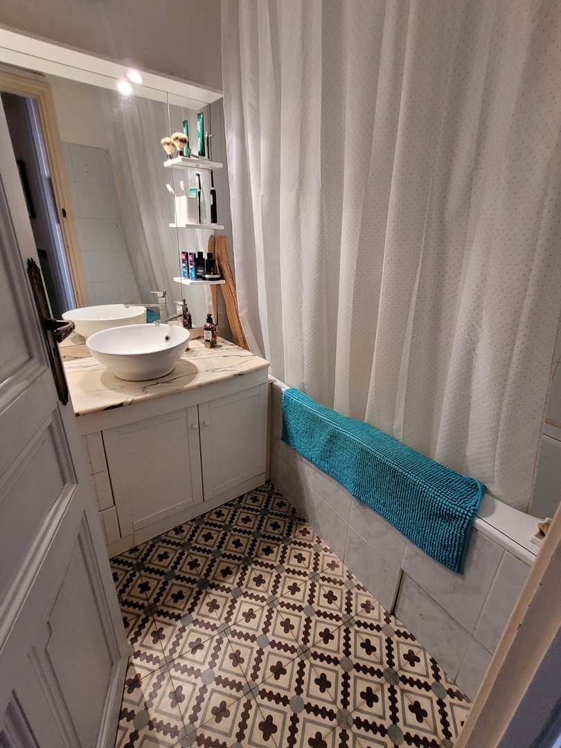 2 Bed, 1 Bath, HouseFor Sale, Beziers, Herault, Languedoc-Roussillon, 34500