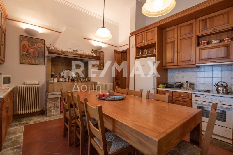 5 Bed, 5 Bath, HouseFor Sale, Tsagkarada, Mouresi, Magnesia