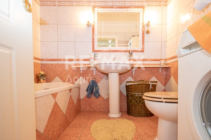 3 Bed, 1 Bath, ApartmentFor Sale, Center, Volos, Magnesia