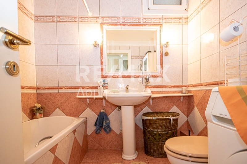 3 Bed, 1 Bath, ApartmentFor Sale, Center, Volos, Magnesia