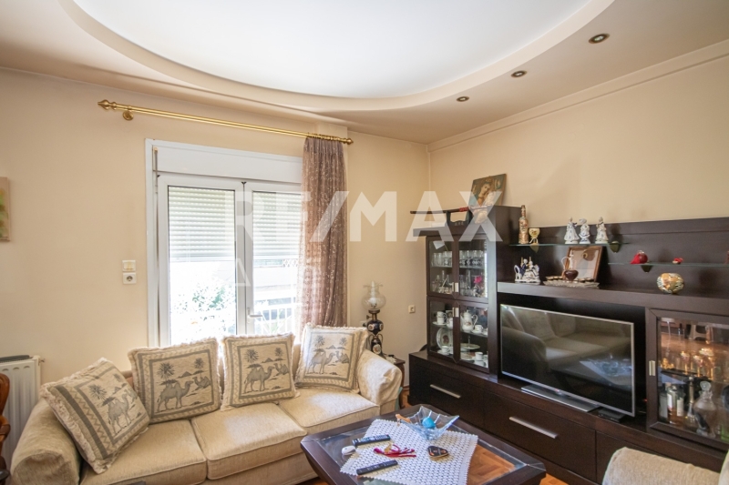 3 Bed, 1 Bath, ApartmentFor Sale, Center, Volos, Magnesia