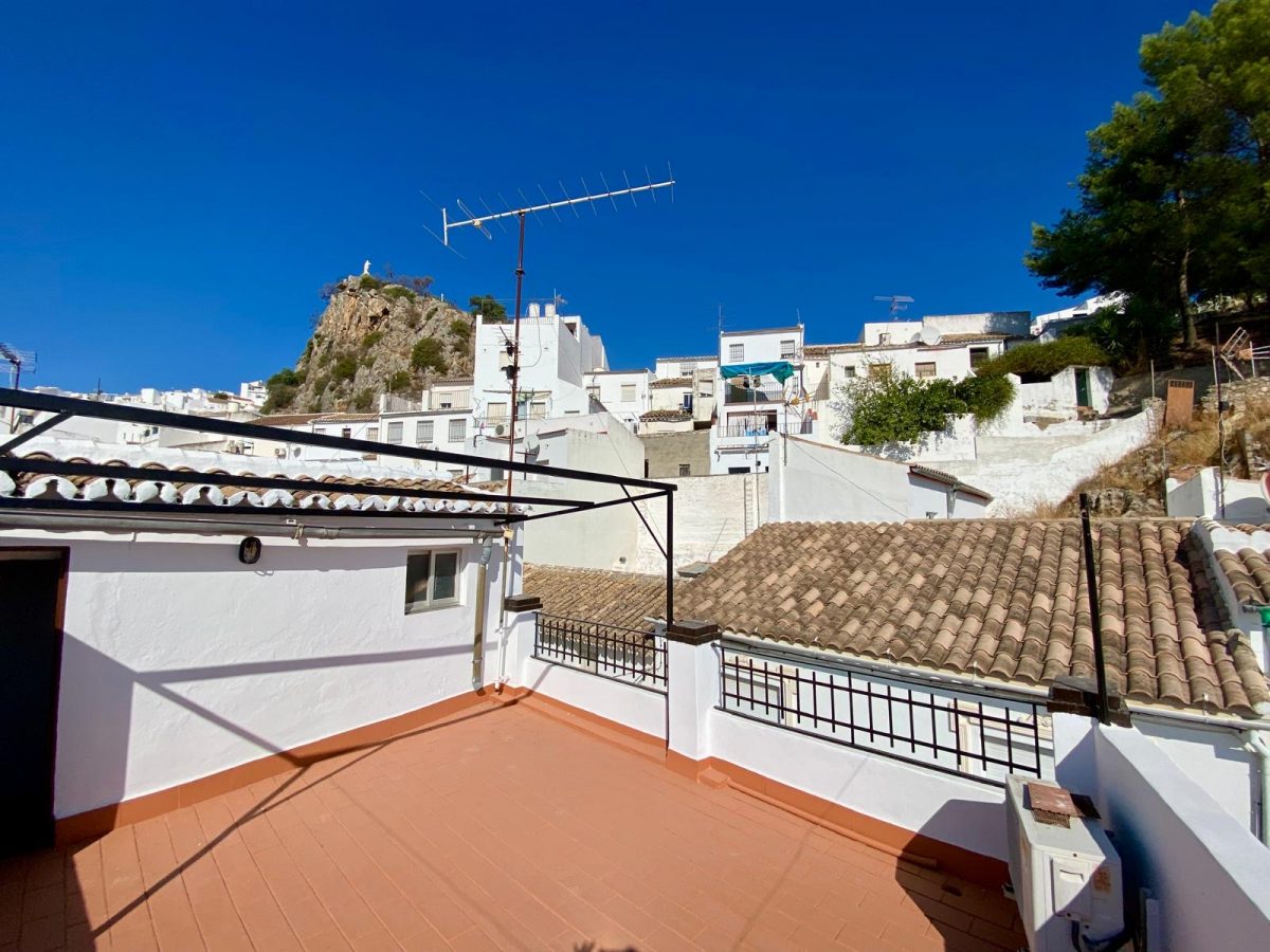 3 Bed, 1 Bath, HouseFor Sale, Olvera, Andalucia
