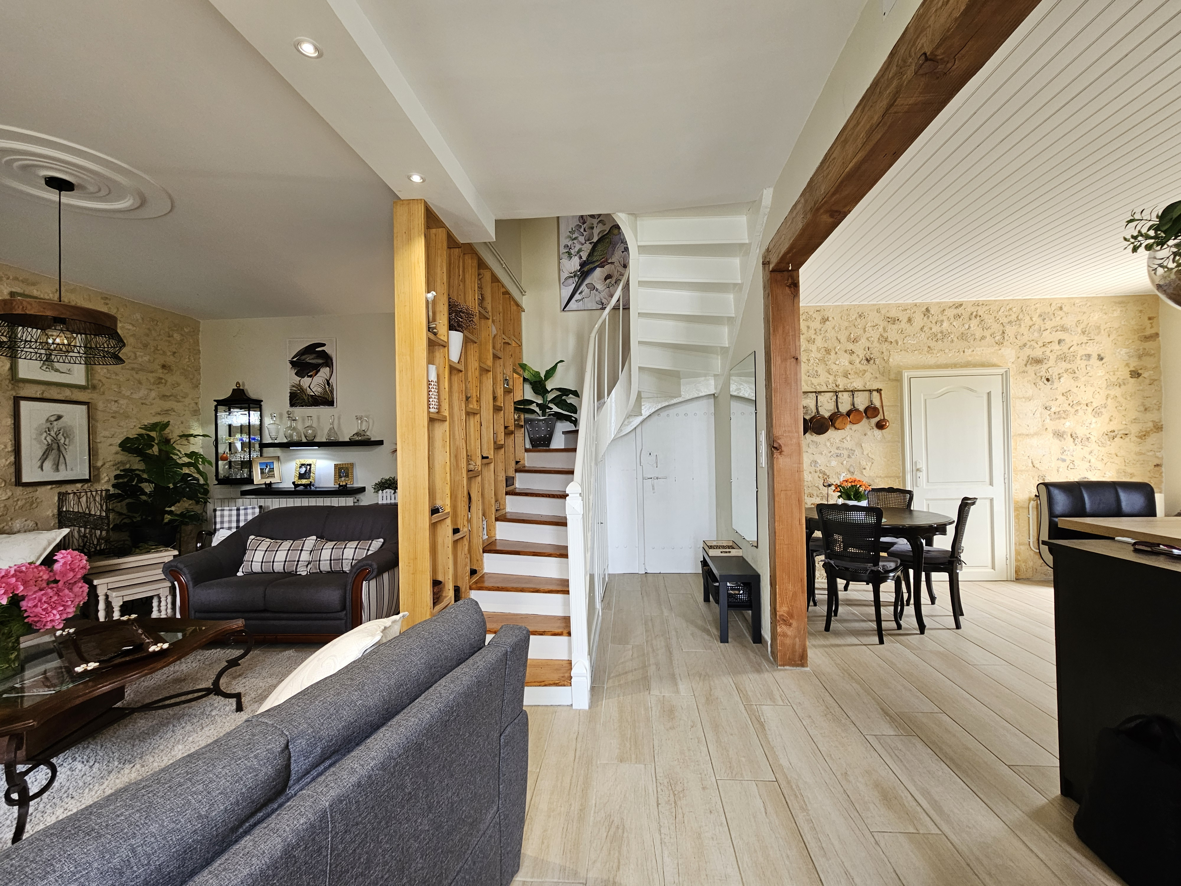 4 Bed, 1 Bath, HouseFor Sale, Saint-Capraise-De-Lalinde, Dordogne, Aquitaine, 24150