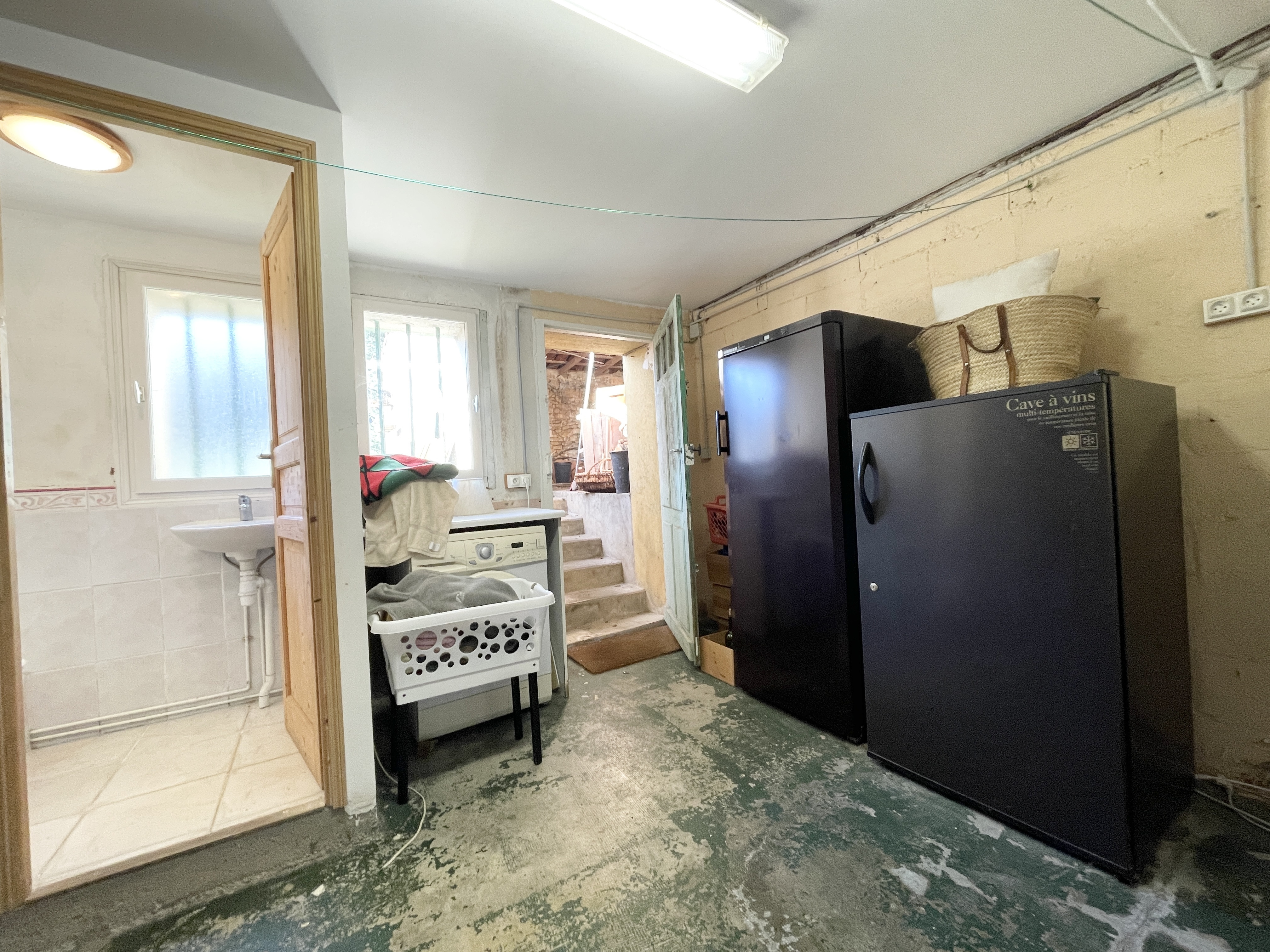 4 Bed, 1 Bath, HouseFor Sale, Mauzac et grand castang, Dordogne, Aquitaine, 24150