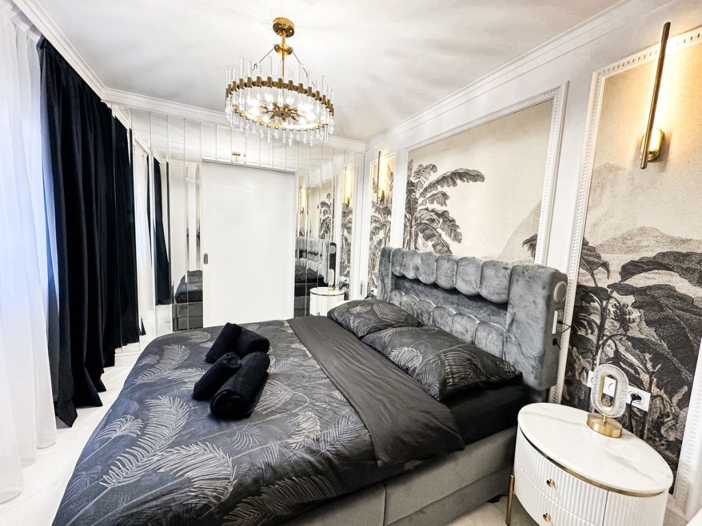 2 Bed, 1 Bath, ApartmentFor Sale, Nueva Andalucia, Malaga