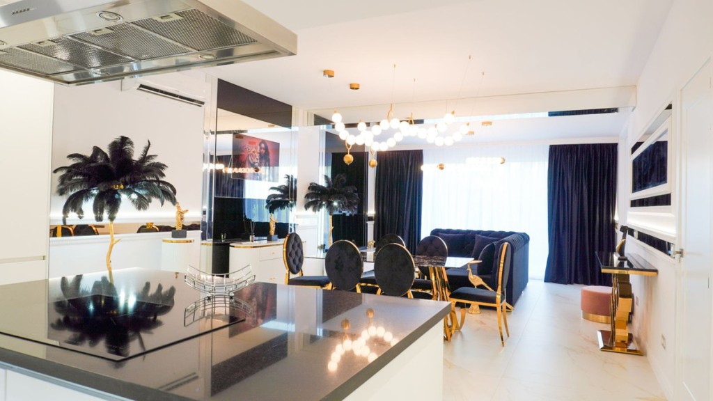 2 Bed, 1 Bath, ApartmentFor Sale, Nueva Andalucia, Malaga