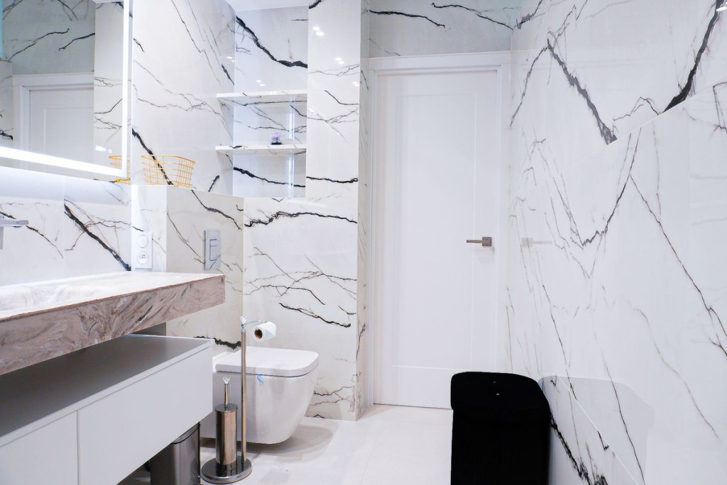 2 Bed, 1 Bath, ApartmentFor Sale, Nueva Andalucia, Malaga