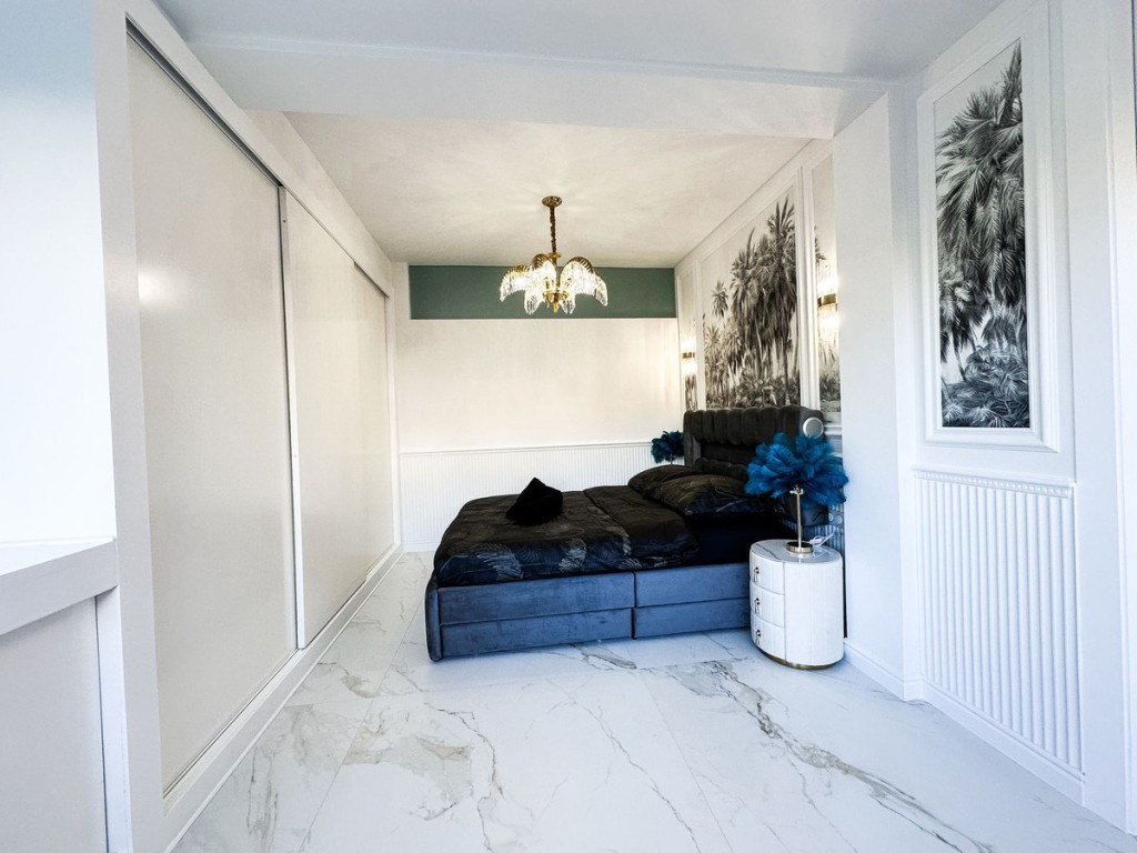 2 Bed, 1 Bath, ApartmentFor Sale, Nueva Andalucia, Malaga