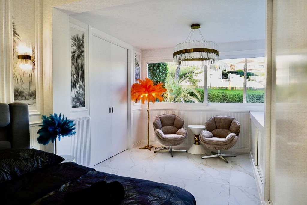 2 Bed, 1 Bath, ApartmentFor Sale, Nueva Andalucia, Malaga