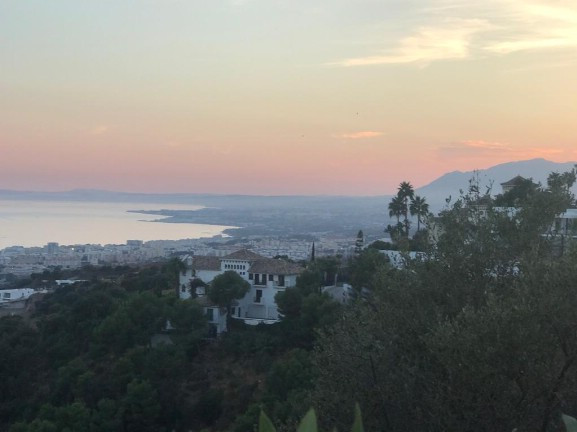 3 Bed, 2 Bath, ApartmentFor Sale, Los Monteros, Malaga