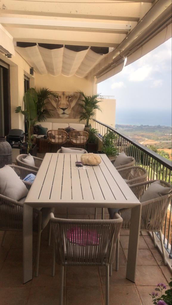 3 Bed, 2 Bath, ApartmentFor Sale, Los Monteros, Malaga