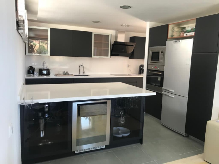 3 Bed, 2 Bath, ApartmentFor Sale, Los Monteros, Malaga