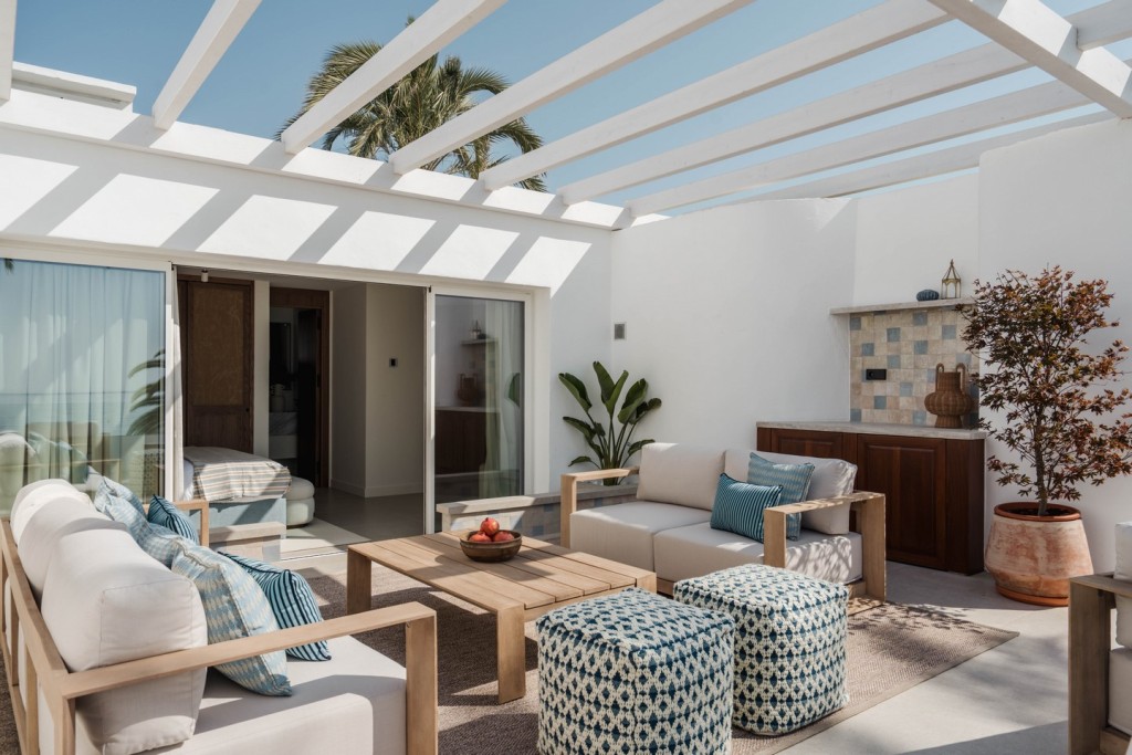 3 Bed, 3 Bath, HouseFor Sale, Golden Mile, Malaga