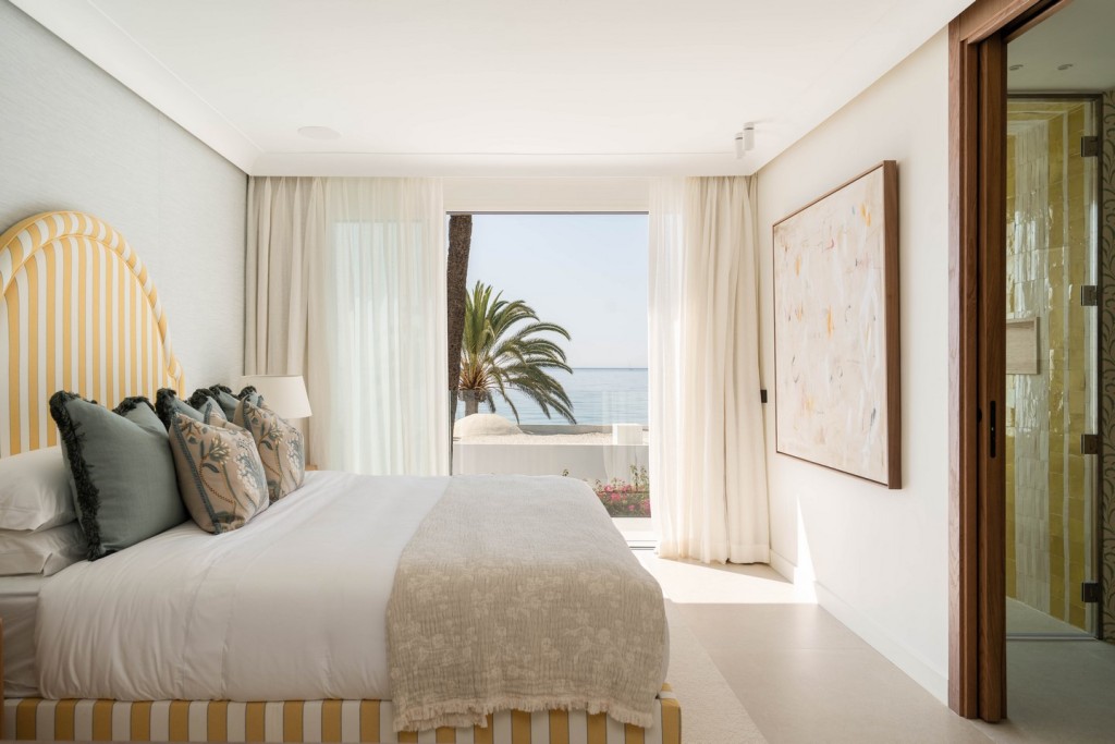 3 Bed, 3 Bath, HouseFor Sale, Golden Mile, Malaga