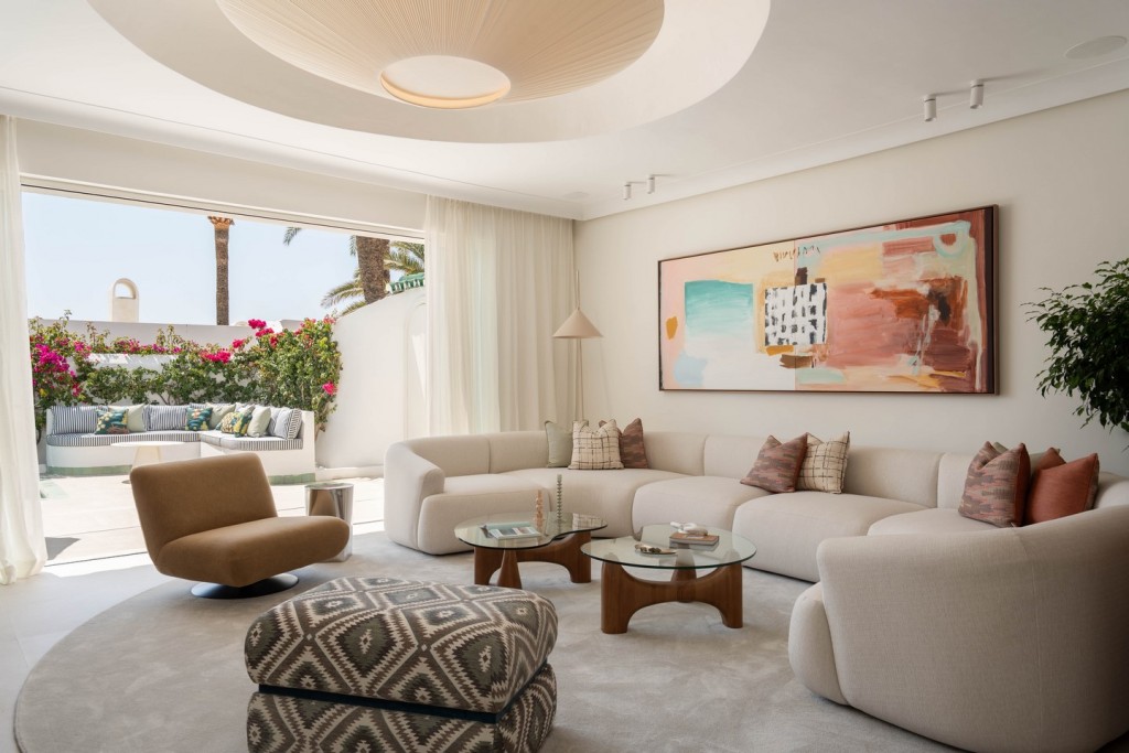 3 Bed, 3 Bath, HouseFor Sale, Golden Mile, Malaga