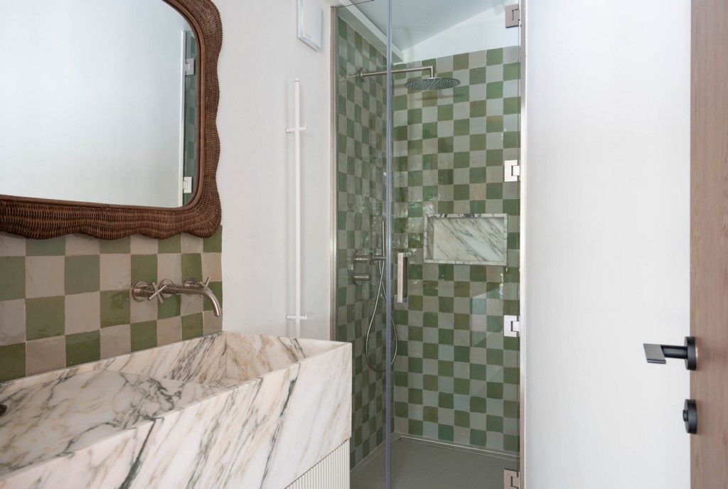 3 Bed, 3 Bath, HouseFor Sale, Golden Mile, Malaga