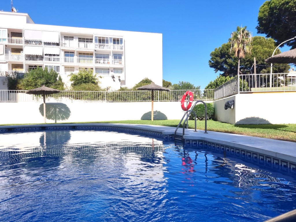 3 Bed, 2 Bath, ApartmentFor Sale, Benalmadena, Malaga