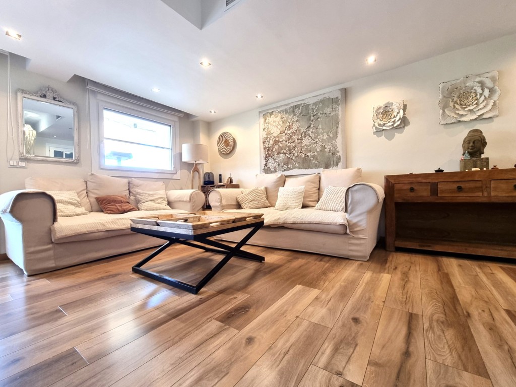 3 Bed, 2 Bath, ApartmentFor Sale, Benalmadena, Malaga