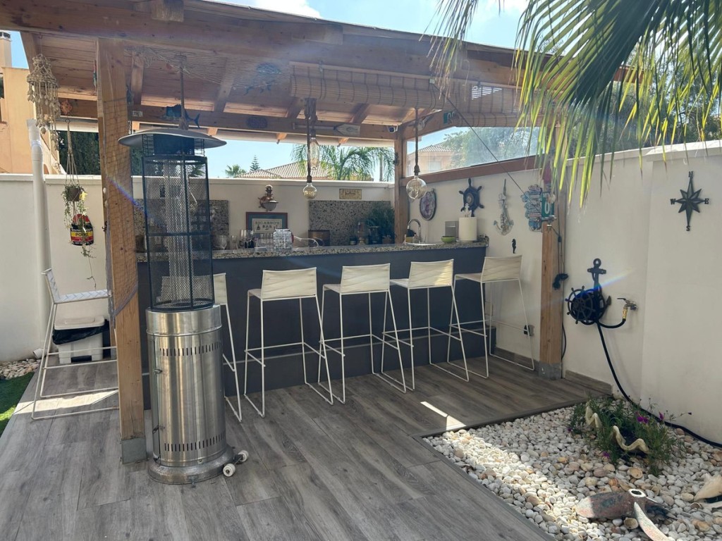 3 Bed, 2 Bath, HouseFor Sale, Riviera, Malaga