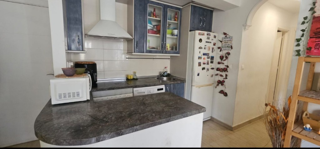 4 Bed, 2 Bath, ApartmentFor Sale, Fuengirola, Malaga