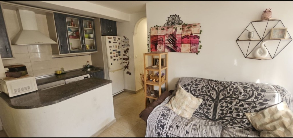 4 Bed, 2 Bath, ApartmentFor Sale, Fuengirola, Malaga