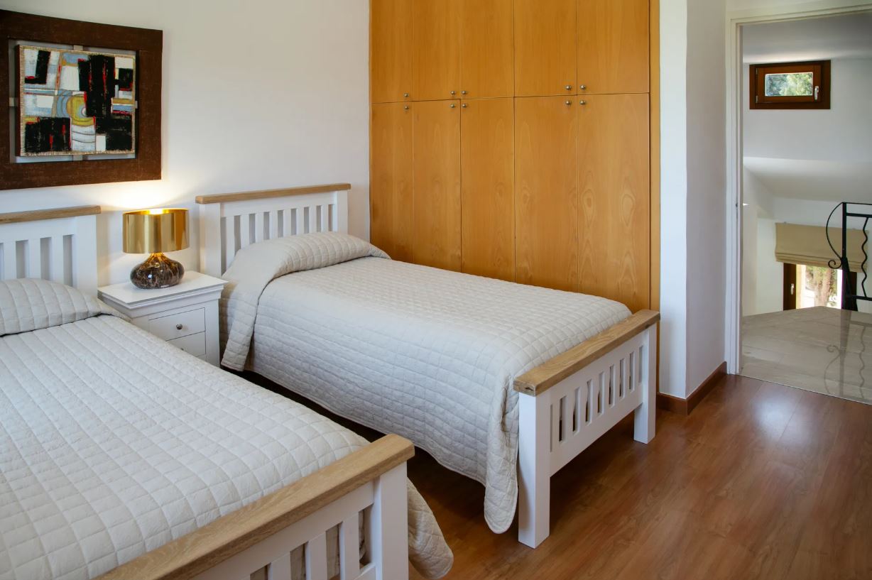 3 Bed, 2 Bath, HouseFor Sale, Paphos, Paphos