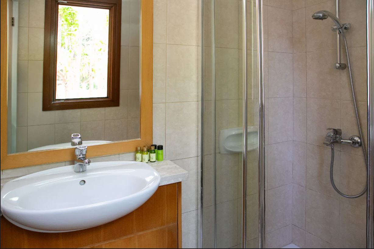 3 Bed, 2 Bath, HouseFor Sale, Paphos, Paphos