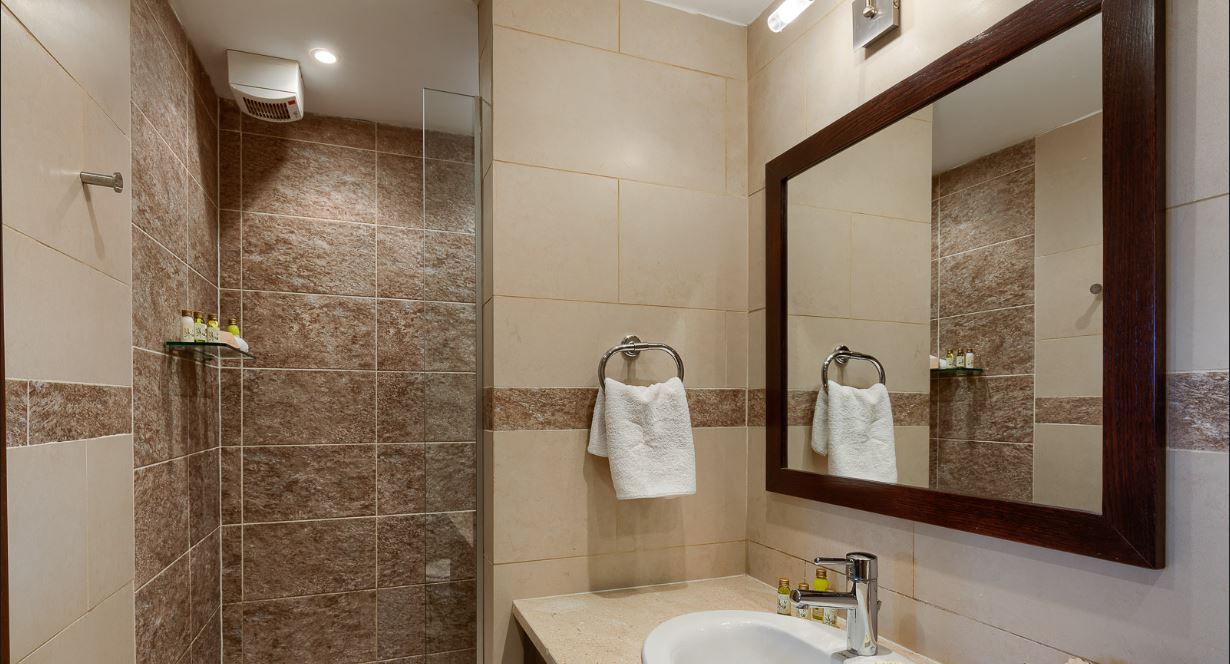 4 Bed, 4 Bath, HouseFor Sale, Paphos, Paphos