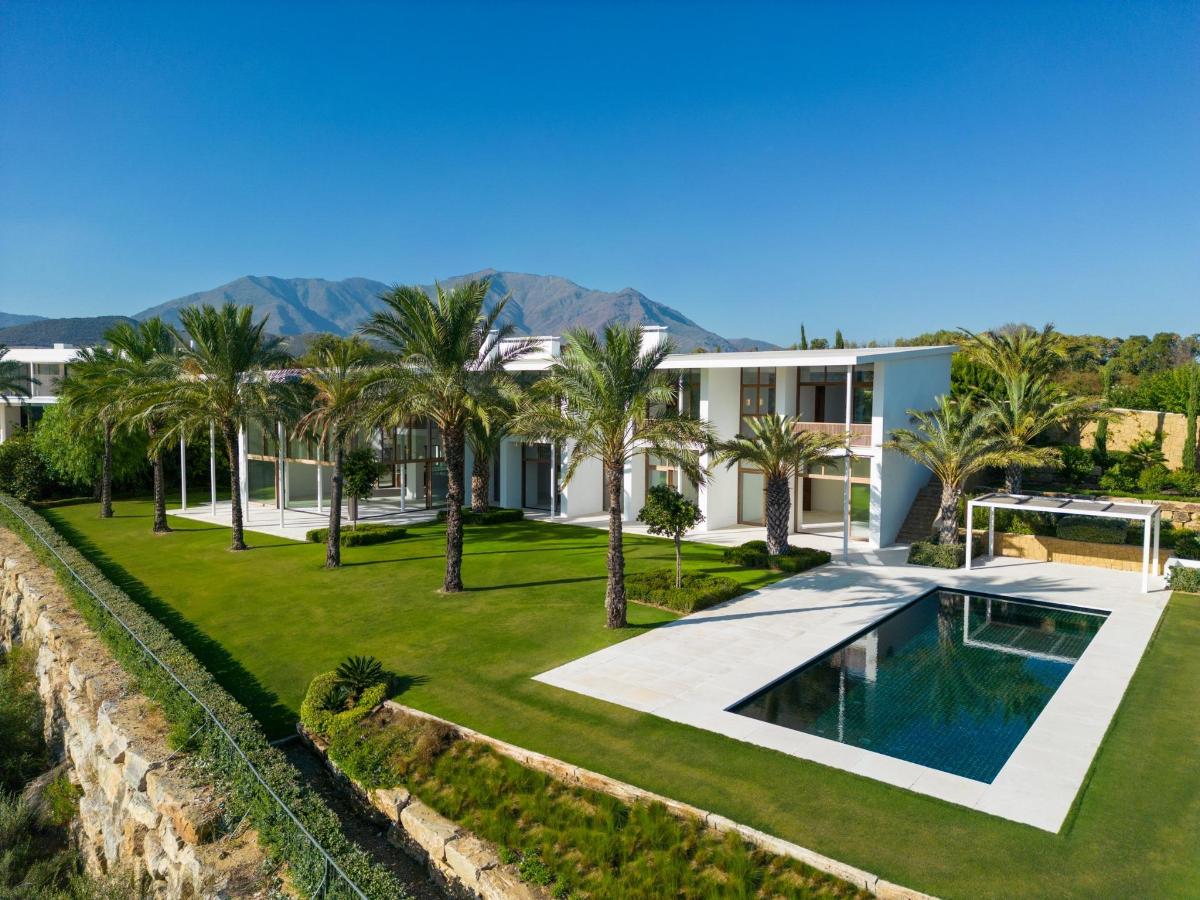 6 Bed, 8 Bath, HouseFor Sale, Casares, Costa del Sol
