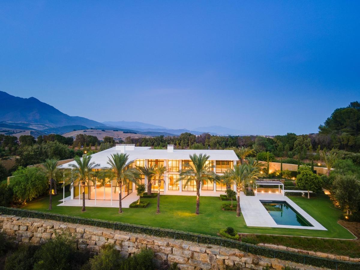 6 Bed, 8 Bath, HouseFor Sale, Casares, Costa del Sol
