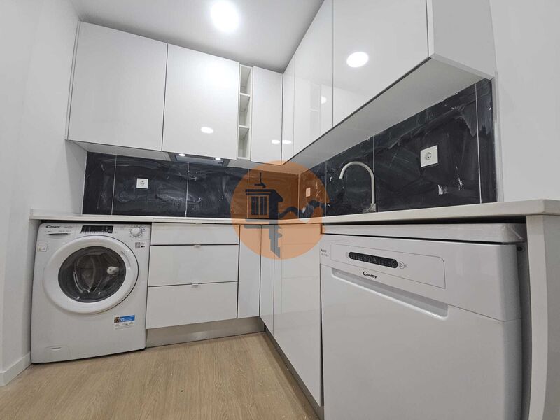 2 Bed, 1 Bath, ApartmentFor Sale, Amadora, Lisboa