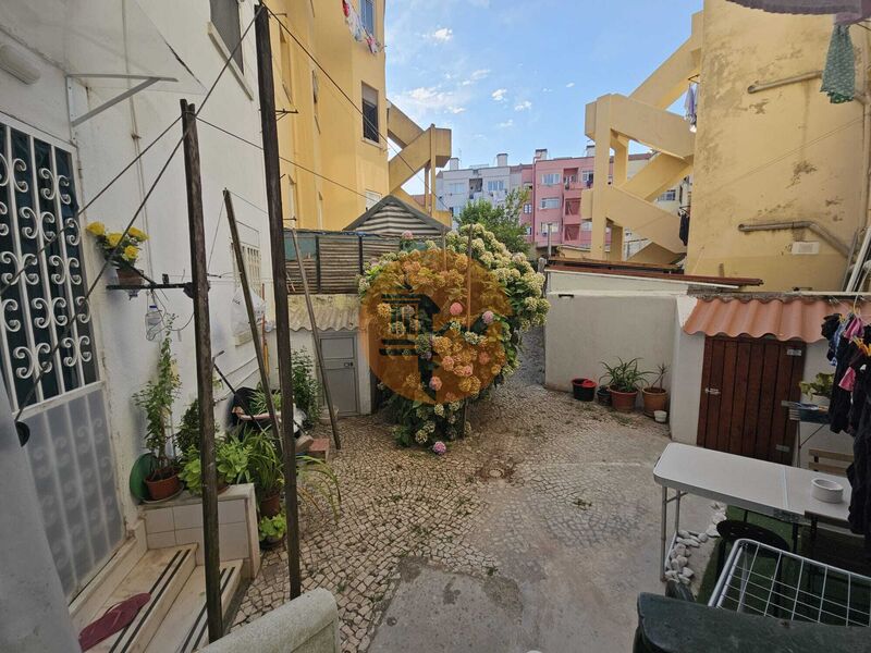 2 Bed, 1 Bath, ApartmentFor Sale, Amadora, Lisboa