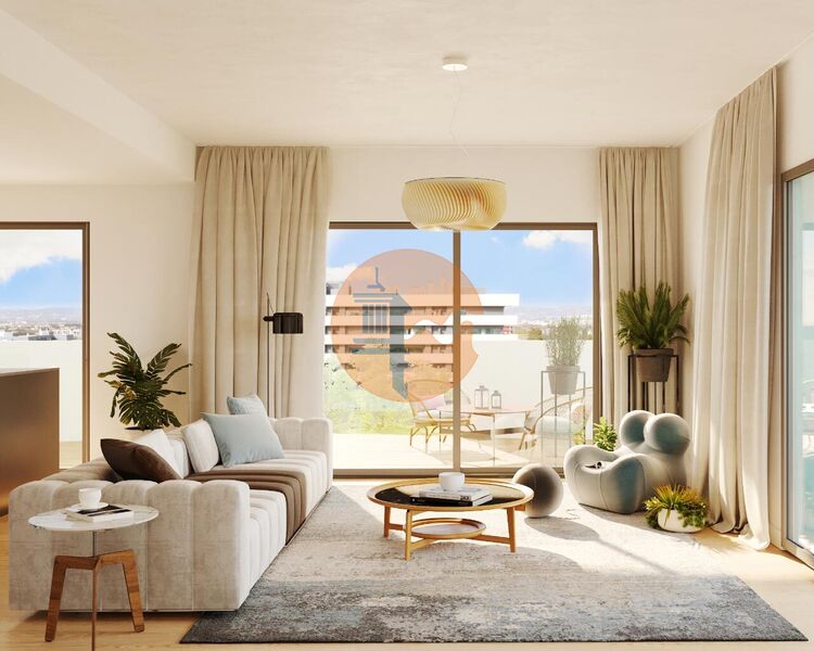 3 Bed, 2 Bath, ApartmentFor Sale, Faro, Faro