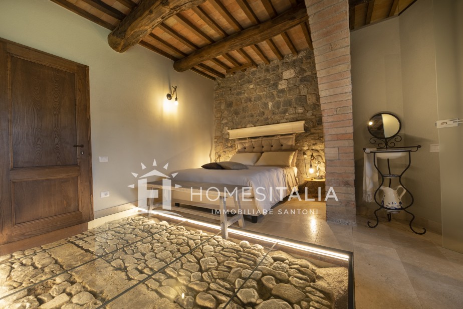 5 Bed, 5 Bath, HouseFor Sale, Radicofani, Siena, Tuscany
