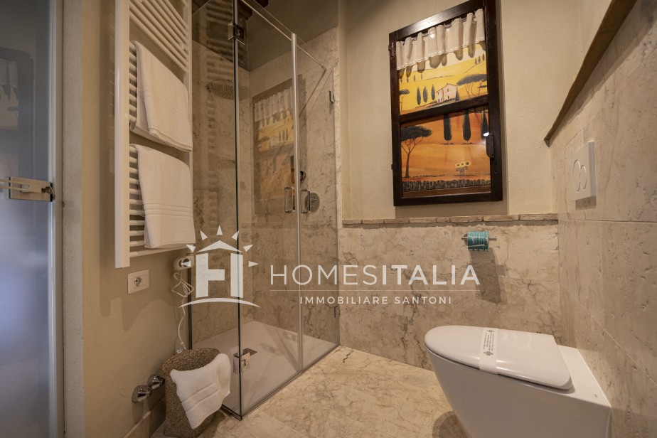 5 Bed, 5 Bath, HouseFor Sale, Radicofani, Siena, Tuscany