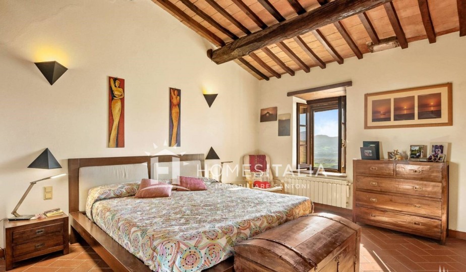 5 Bed, 5 Bath, HouseFor Sale, Radicofani, Siena, Tuscany