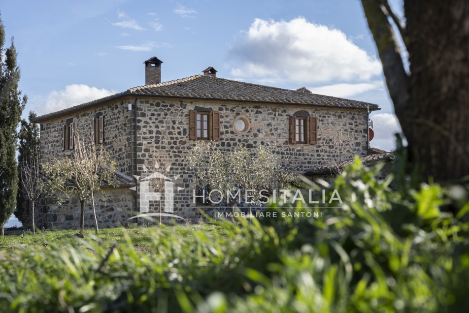 5 Bed, 5 Bath, HouseFor Sale, Radicofani, Siena, Tuscany