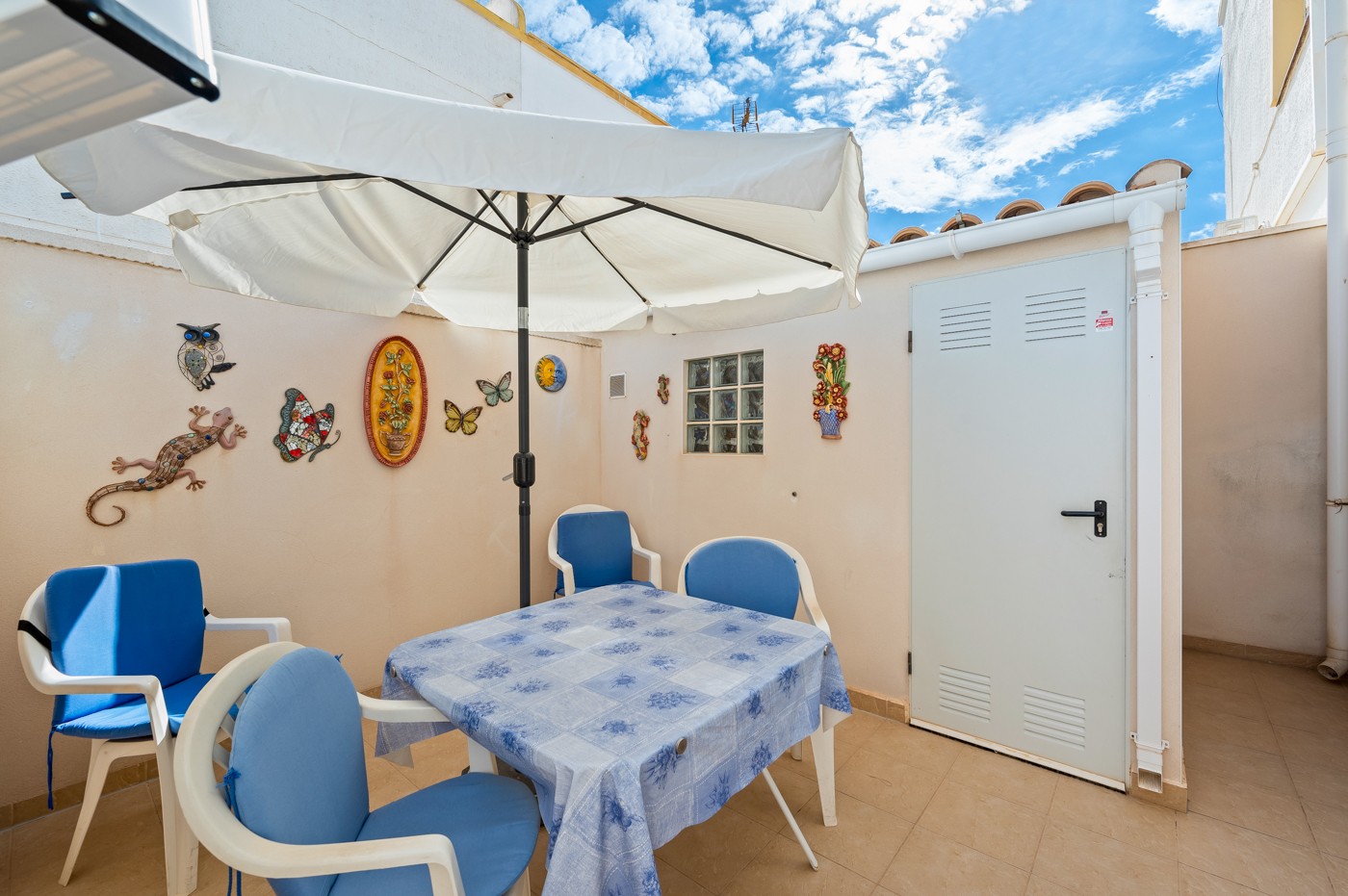 3 Bed, 2 Bath, HouseFor Sale, Torrevieja, Alicante