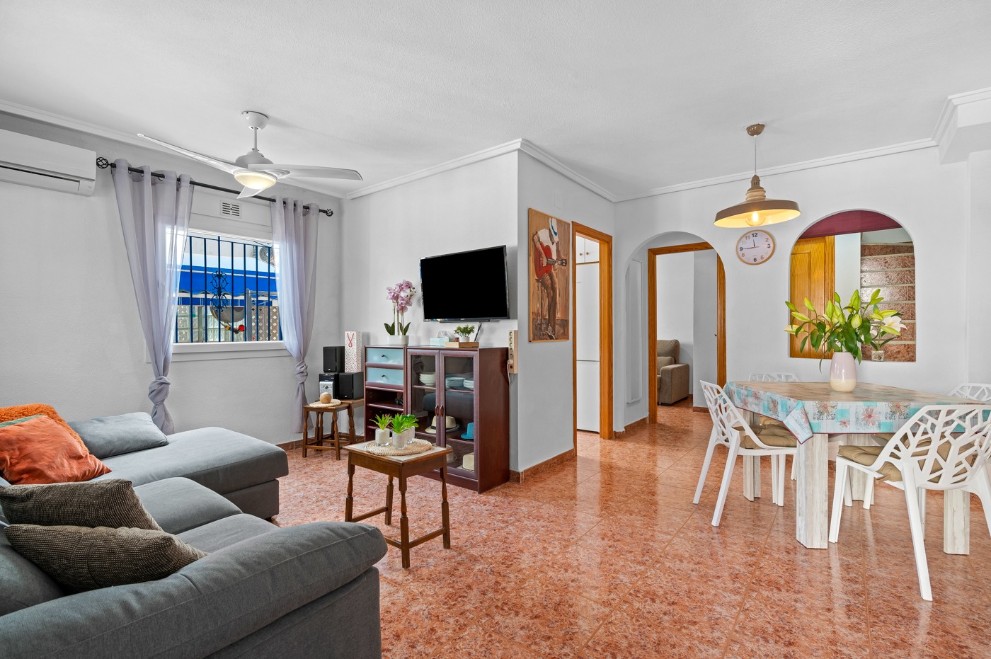 3 Bed, 2 Bath, HouseFor Sale, Torrevieja, Alicante