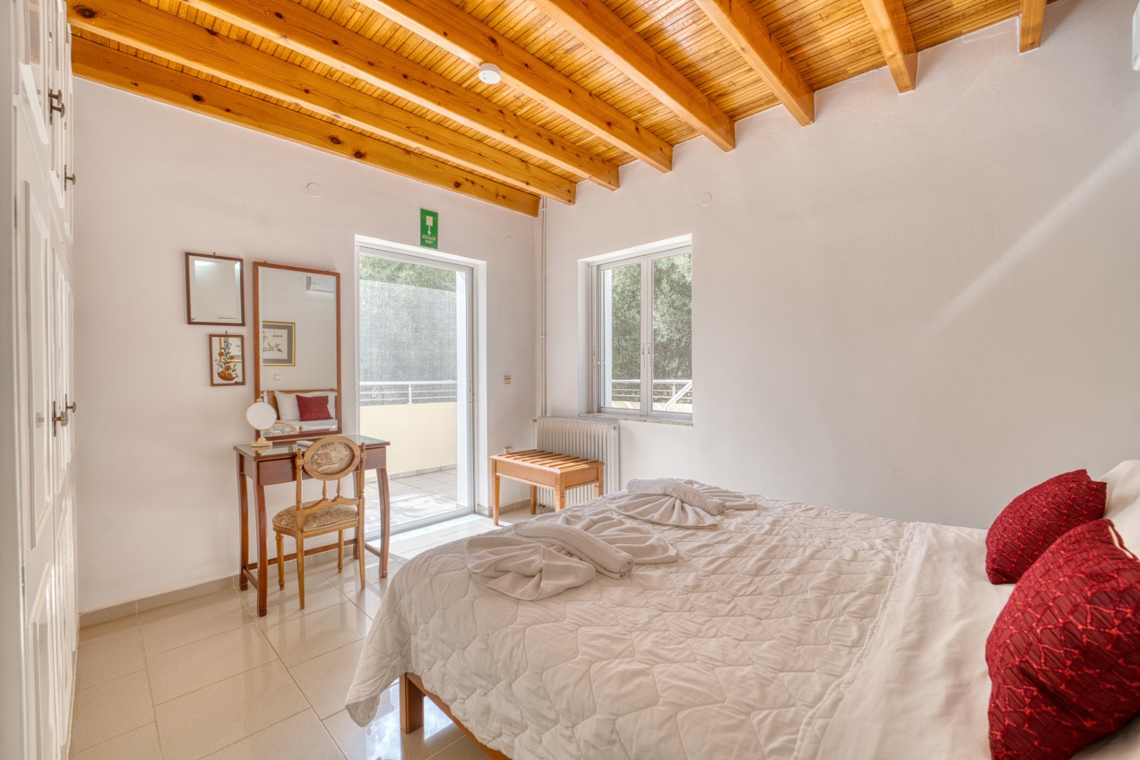 5 Bed, 2 Bath, HouseFor Sale, Chania, Crete