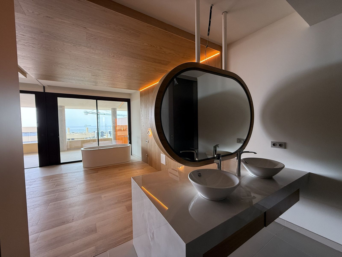 3 Bed, 2 Bath, ApartmentFor Sale, Higueron, Malaga