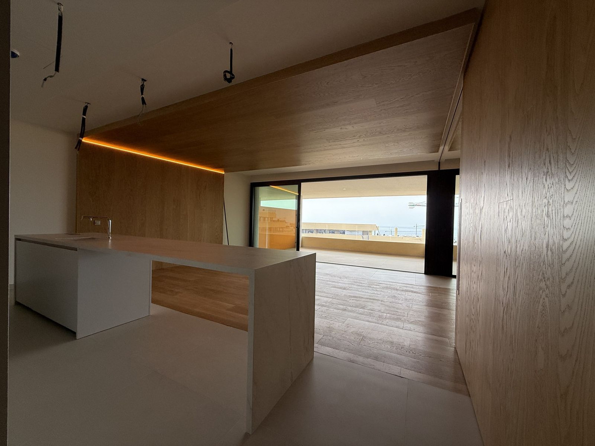 3 Bed, 2 Bath, ApartmentFor Sale, Higueron, Malaga