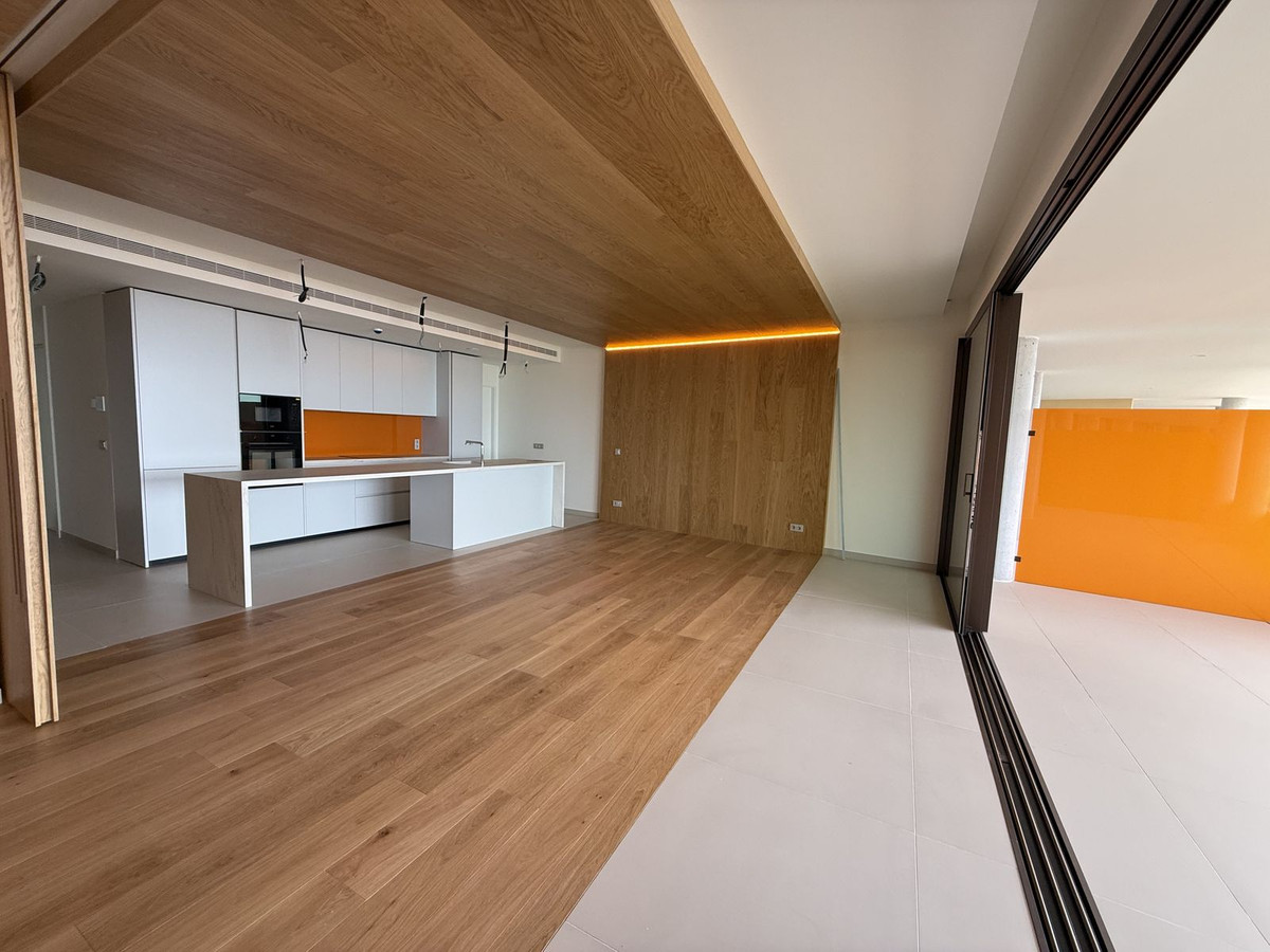 3 Bed, 2 Bath, ApartmentFor Sale, Higueron, Malaga