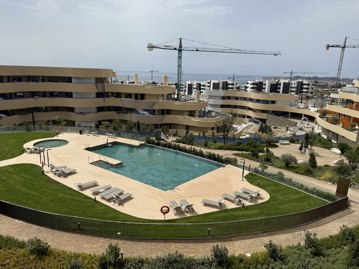 3 Bed, 2 Bath, ApartmentFor Sale, Higueron, Malaga